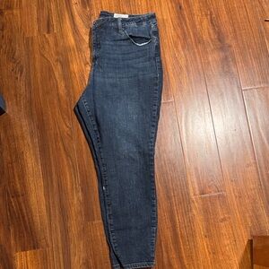 Dark Wash Women's Skinny Jeans